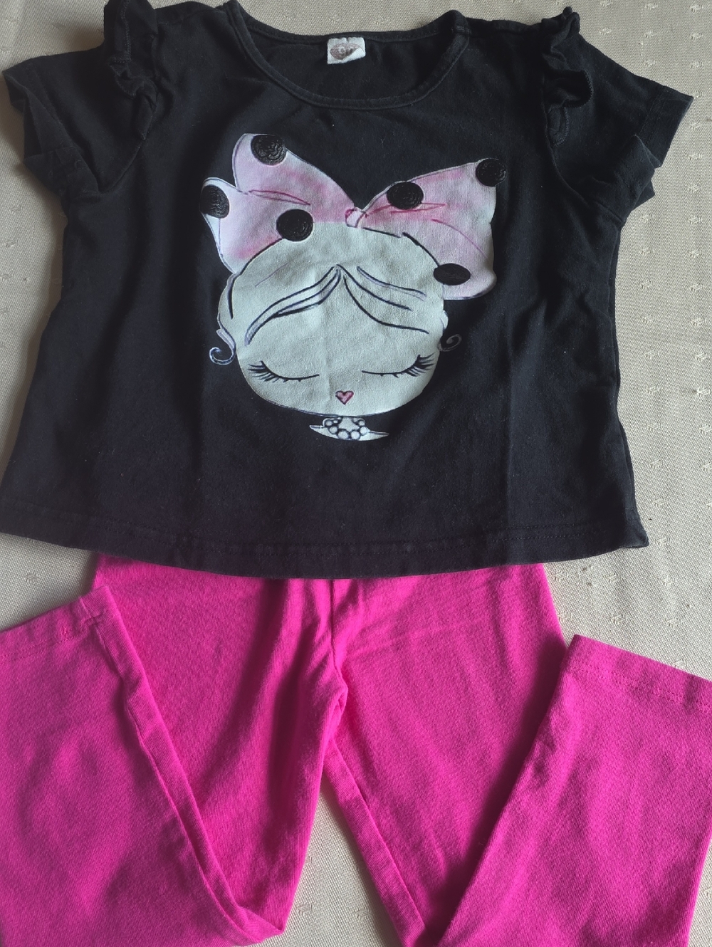 Kids Set - Black Top with Pink Bow Graphic & Bright Pink Pants